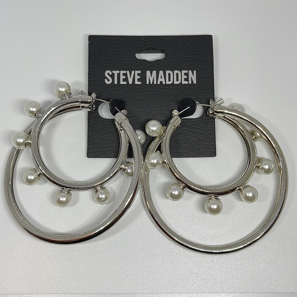 Steve Madden Silver and White Hoops 2”